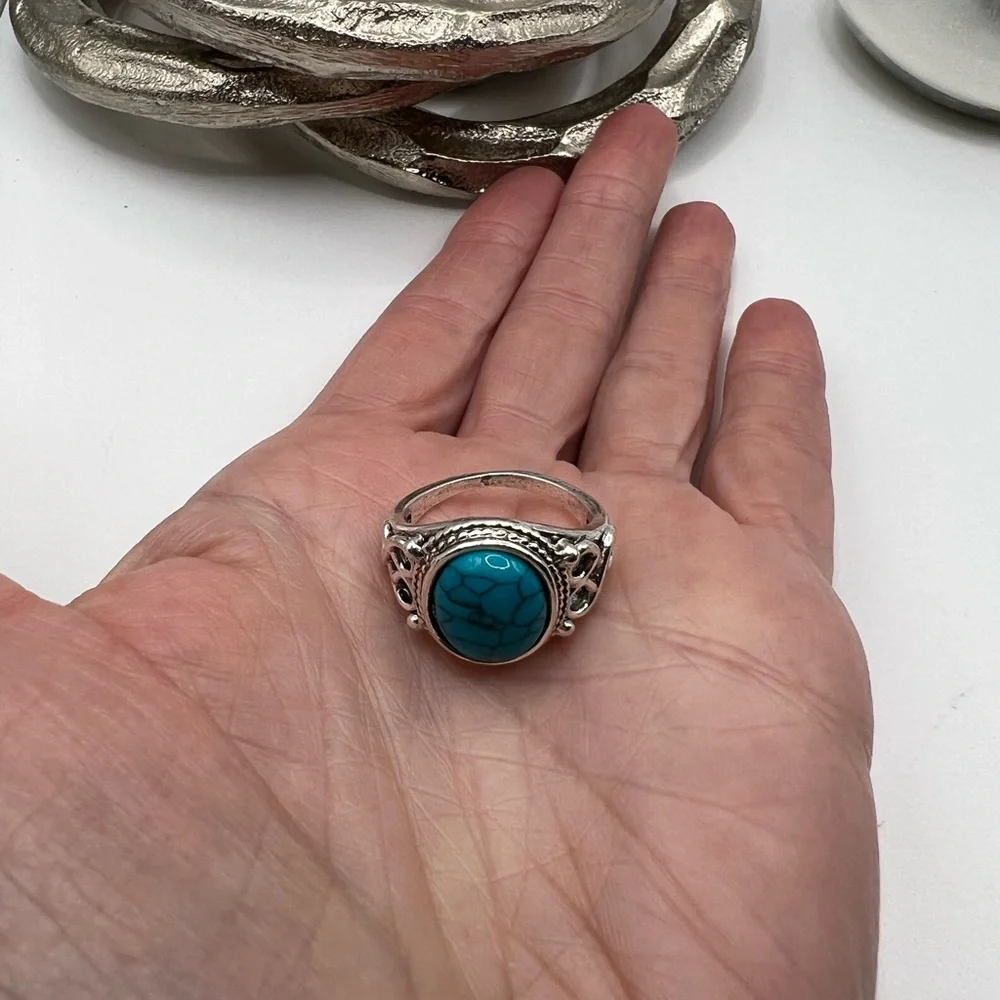 Stainless‎ Steel Ring With Turquoise Colored Stone SZ 7 NEW.